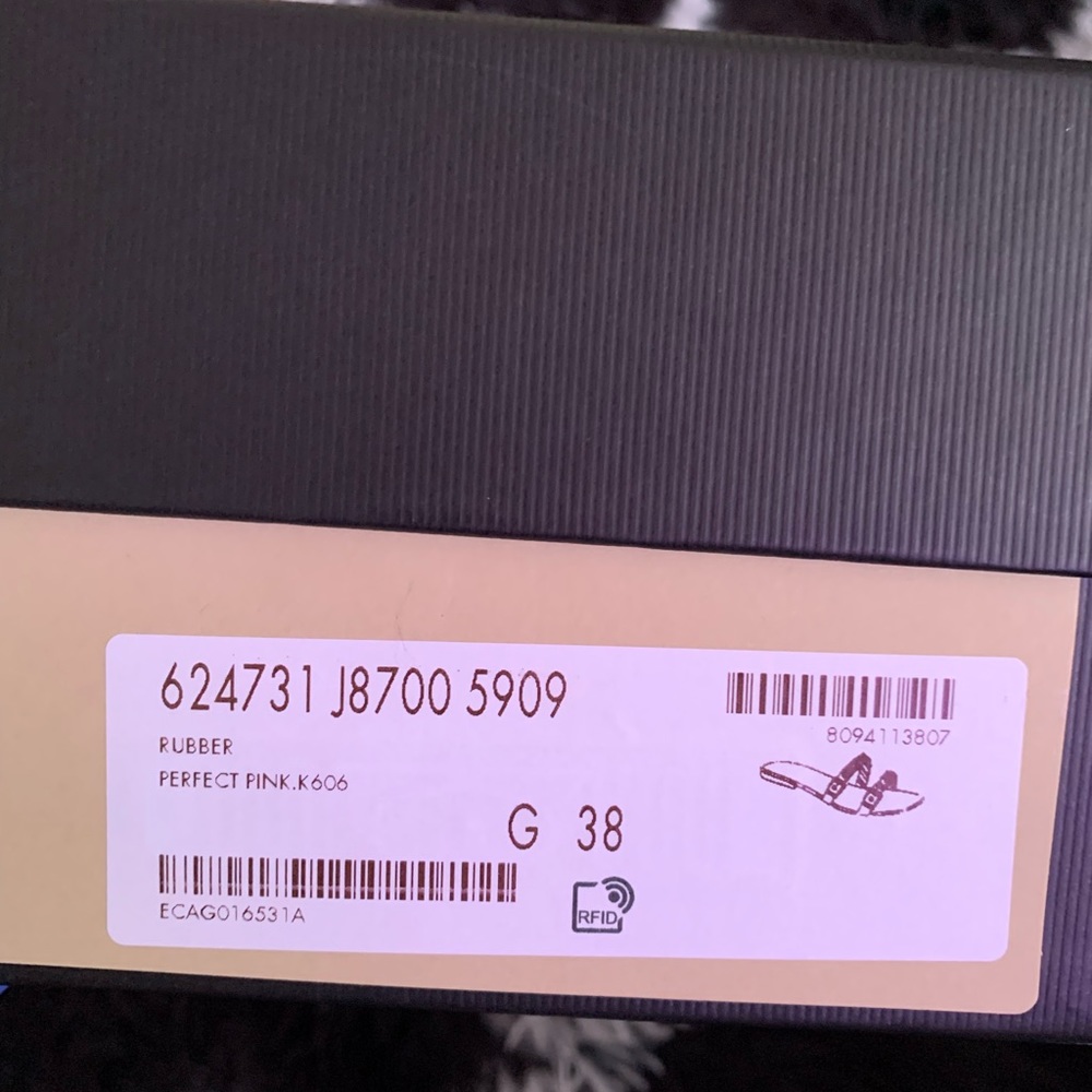 Gucci women rubber slide